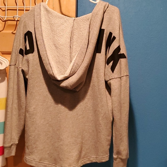 VS Pink Sweatshirt - Picture 3 of 3